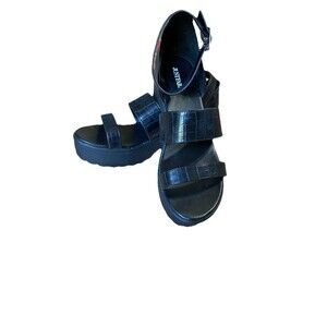 JustFab Women's Platform Sandals Sz 8.5 Black Fletcher Goth Ankle Strap, New